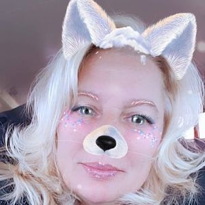 Meet your Posher, Michele